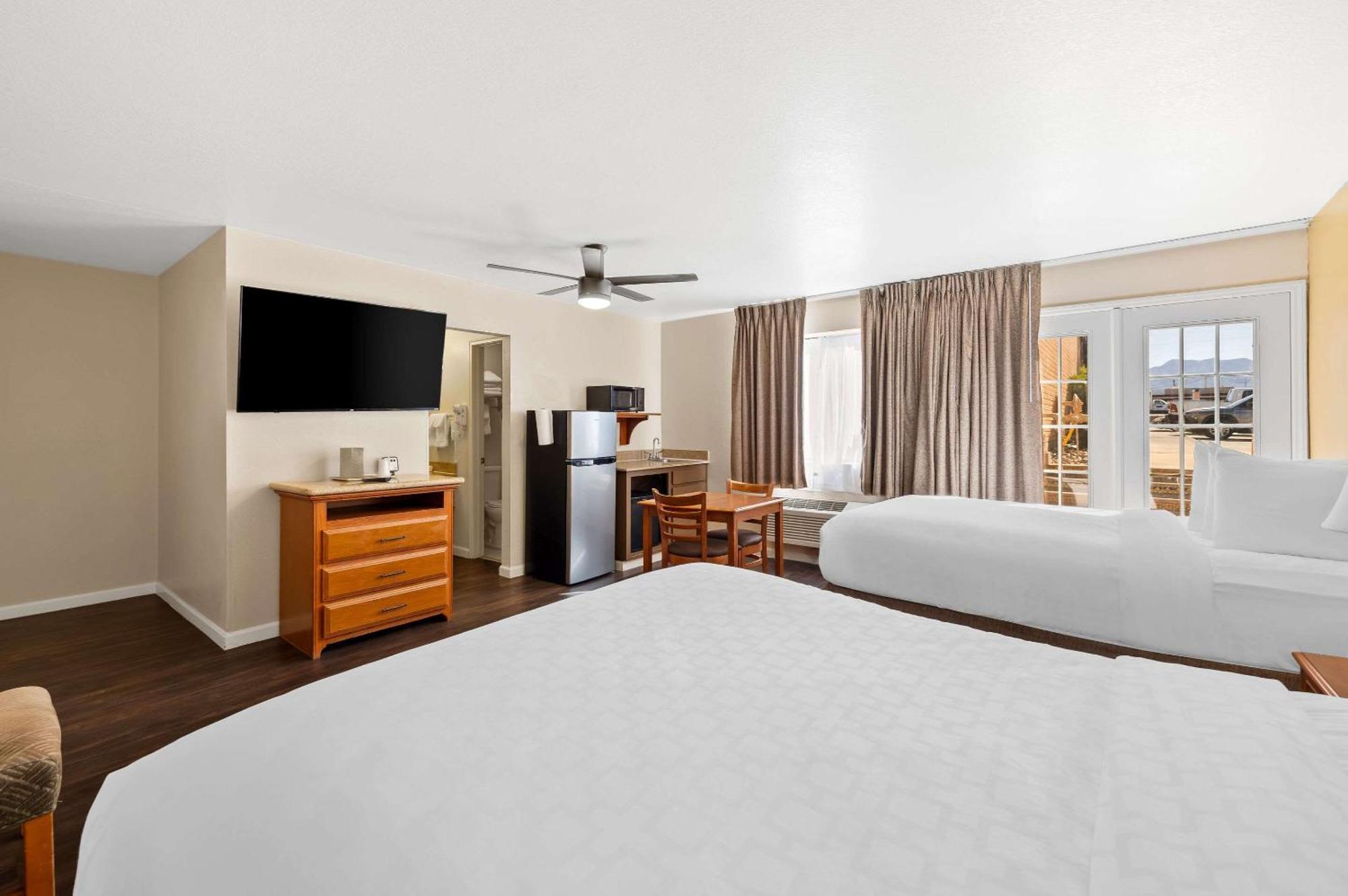Clarion Inn Сиера Виста Екстериор снимка