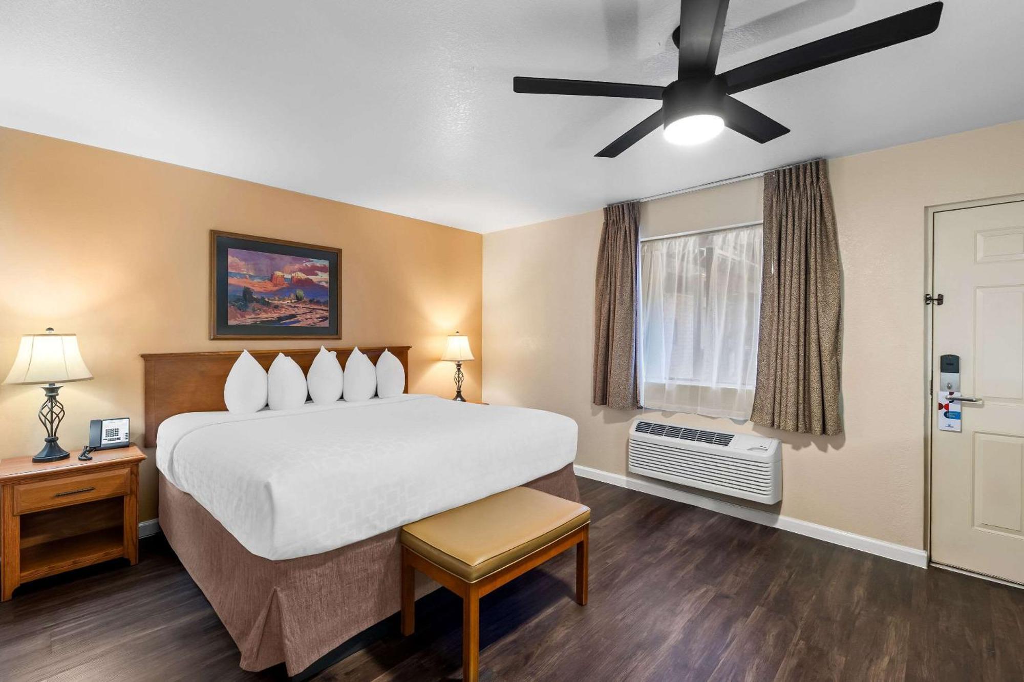 Clarion Inn Сиера Виста Екстериор снимка
